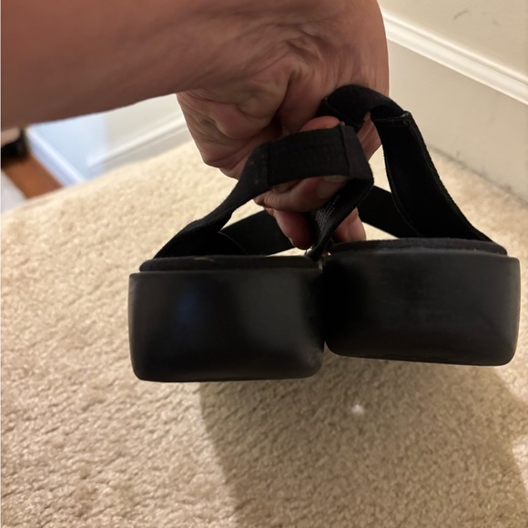 Mootsies Tootsies Black Sandals Size 11 - Picture 4 of 7